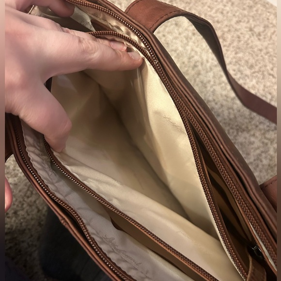 Concealed Carry Reagan Medium Leather Tote by Lady Conceal Dark Mahogany - Picture 5 of 11